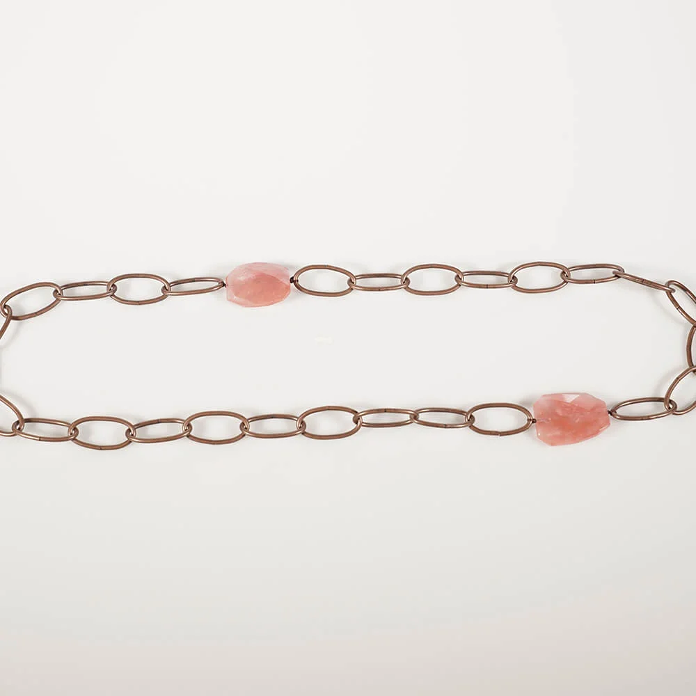 COLLAR OVALOS COBRE Y CUARZO COLOR CEREZA